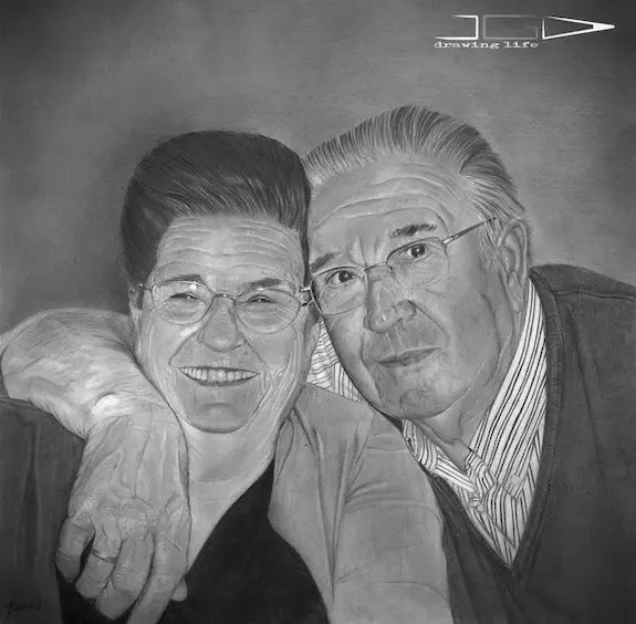 Retrato a lápiz hiperrealista de pareja de mayores